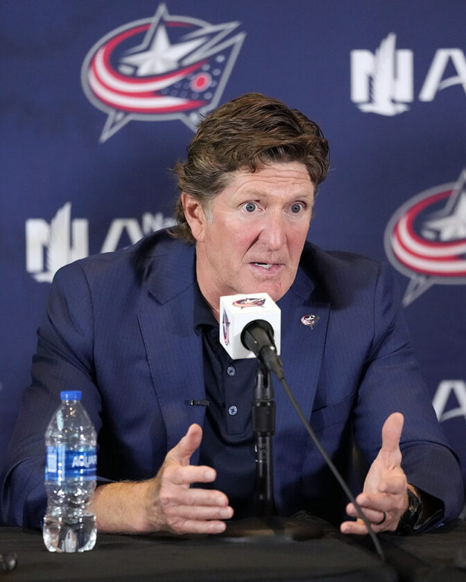 Mike Babcock resigns as Blue Jackets coach amid investigation involving